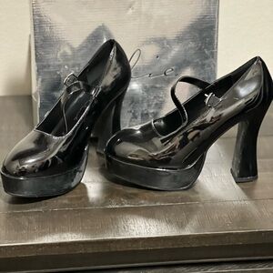 Sexy Chunky Heel Mary Jane Pump *Never been worn